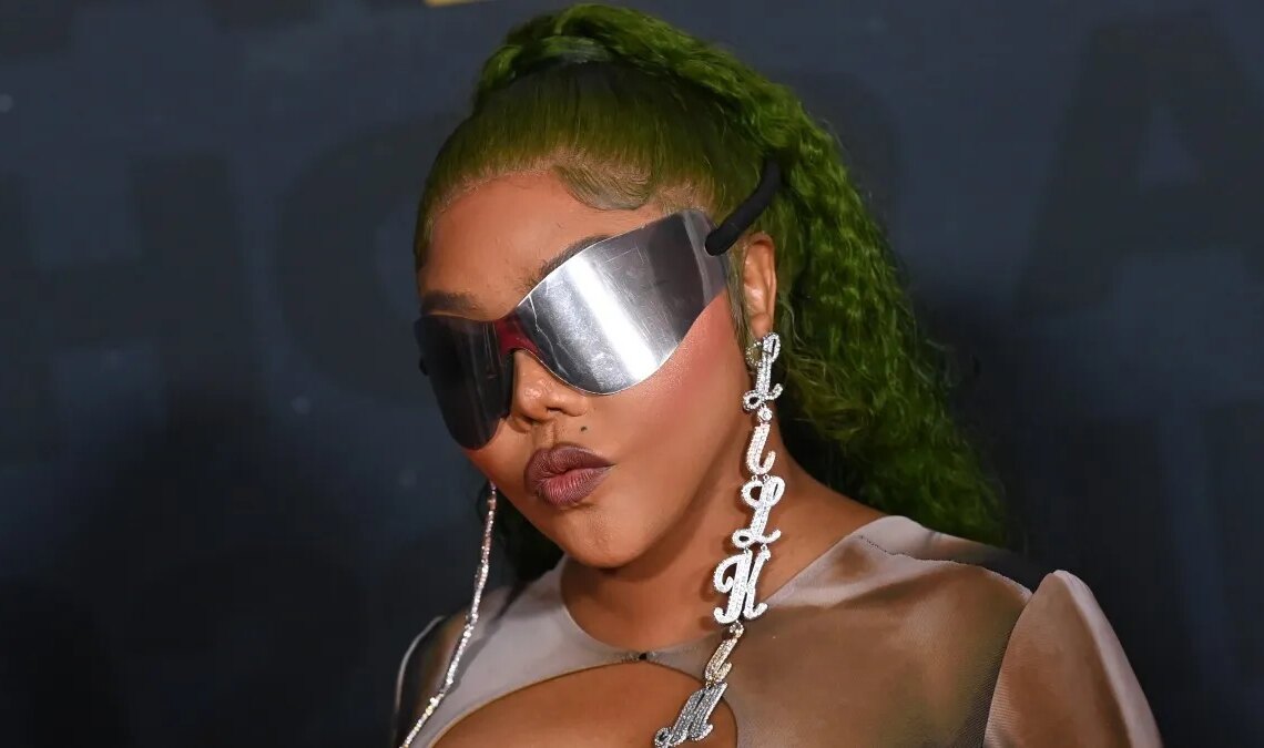 Lil Kim Recalls How Biggie Helped Her Buy a Car Because She Didn’t Know How To Drive