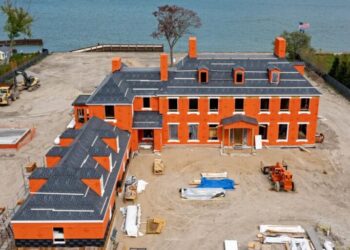 We may be looking at the housing affordability crisis all wrong. Higher earners are driving home prices, not lack of supply, researchers say