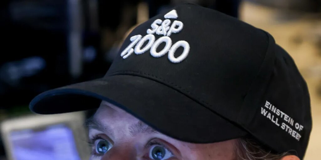 The ‘smart money’ isn’t acting like we’re in a bubble, top economist says. The AI ballgame is in its ‘early innings’