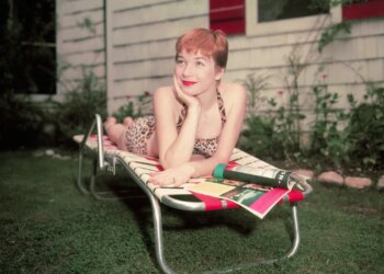 The Actress Shirley MacLaine Says Farted in Her Face on the Set of ‘Terms of Endearment’