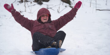 D.C.-area school, federal government closing predictions for Monday