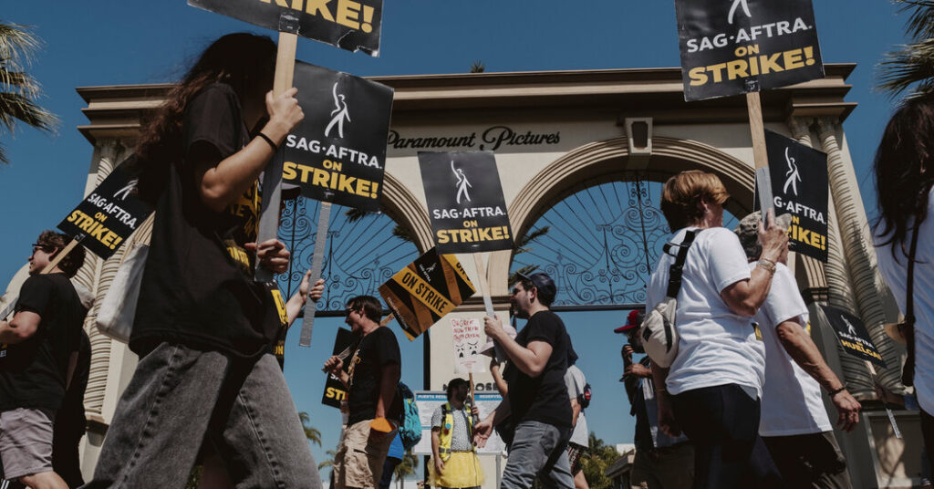 Hollywood Braces for New Round of Labor Talks