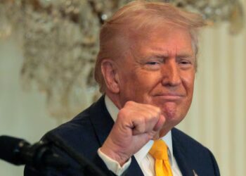 Trump Praises European Nation After Leader’s Clash With Hillary Clinton