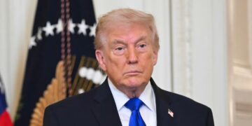 Senator Blasts ‘Mentally Incapacitated’ Trump for Iran War