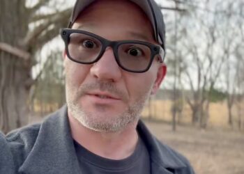 MAGA Podcaster Torches Trump for Broken Promise