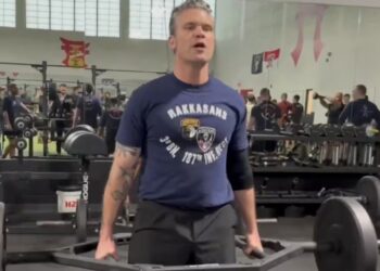 Pentagon Pete Mocked for Platoon Workout With U.S. on Brink of War