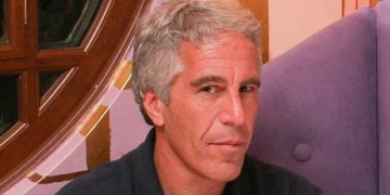 Trump Goons Miss Naked Photos in Scramble to Fix Epstein Files Fiasco