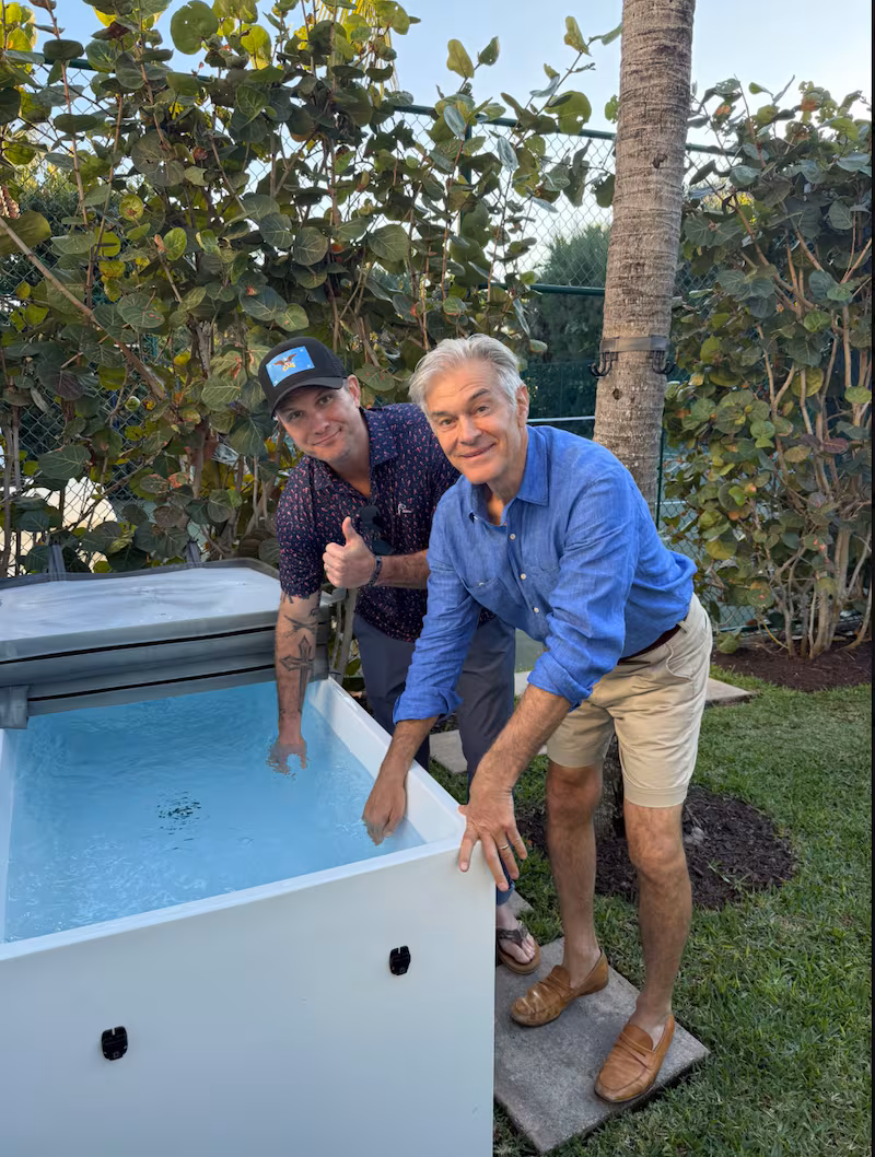 Pete Hegseth is having fun in the sun.