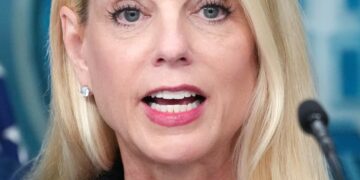 Epstein Files Reveal Bonkers Scramble Over Bondi’s ‘Missing Minute’ Blunder