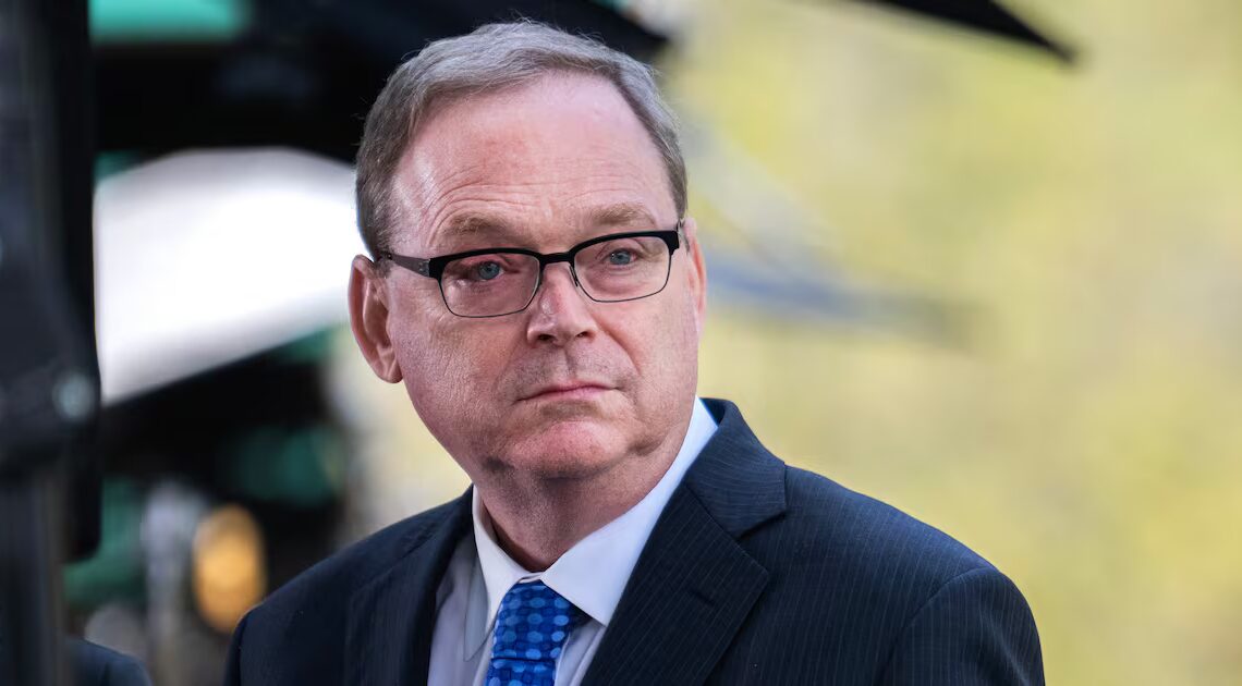 MAGA Goon Threatens Researchers Over Ugly Trump Numbers