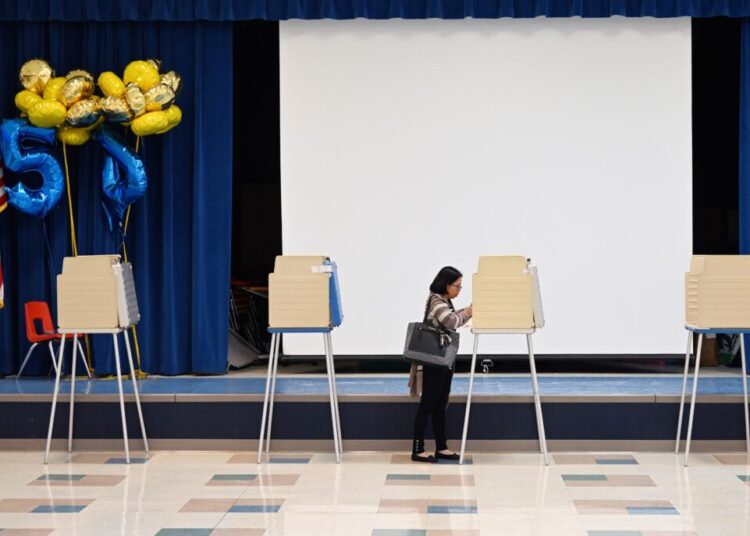 Trump, seeking executive power over elections, is urged to declare emergency