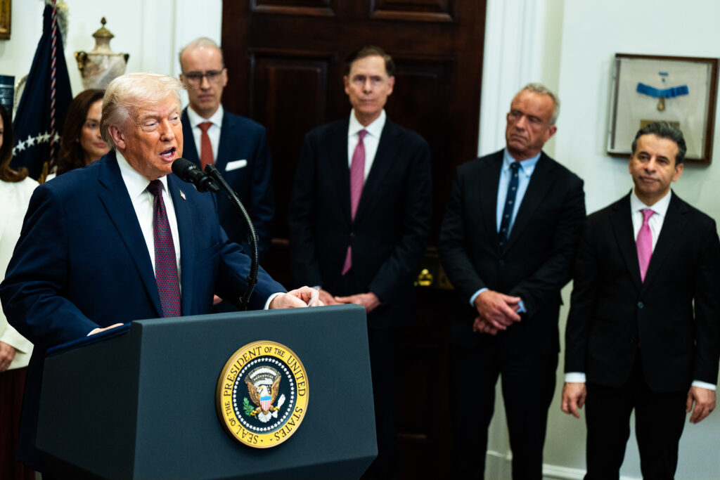 After leaving WHO, Trump officials propose more expensive replacement to duplicate it