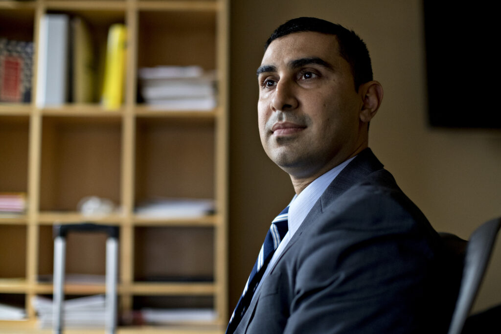 How two Bernie Sanders allies are trying to counter the online right