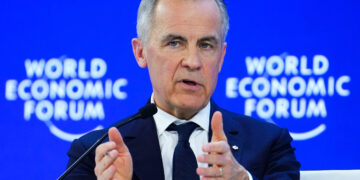 The world economy is thriving. It reveals a disconnect.