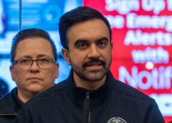 Monster Storm Shuts Down NYC and Buries Towns in Northeast