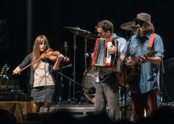 On This Day in 1998, Neutral Milk Hotel Defined Indie Rock With Second and Last Album, ‘In the Aeroplane Over the Sea’