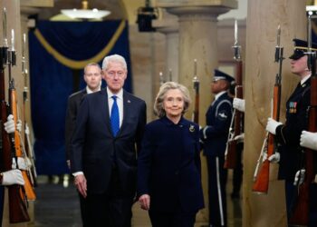 Bill and Hillary Clinton agree to testify in House Epstein investigation, ahead of contempt vote