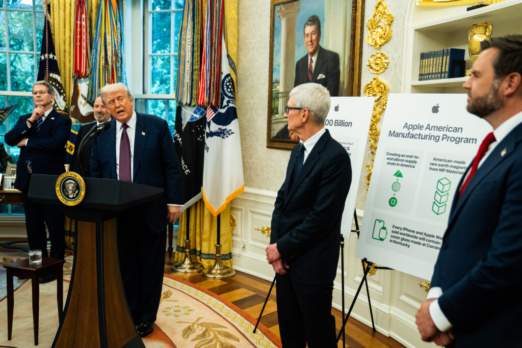 Trump’s campaign against ‘left-wing’ media finds a new target: Apple News