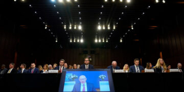 Congress Reins In Drug Middlemen in Effort to Lower Prescription Prices