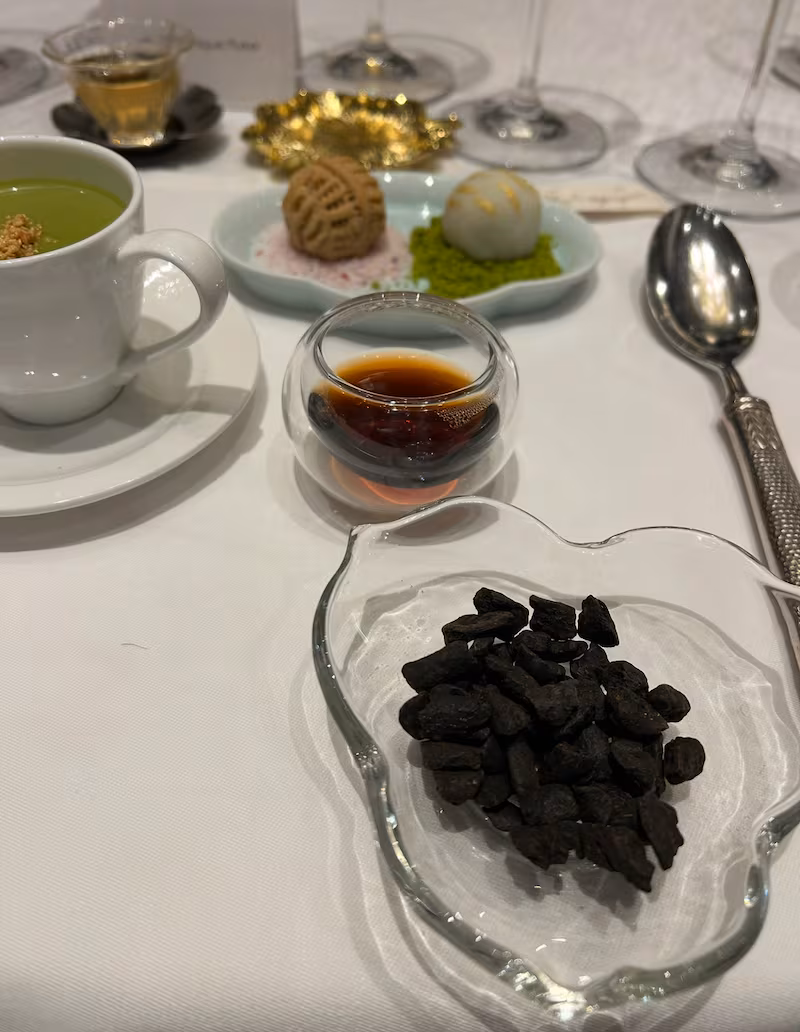 Hong Kong Dining Experience