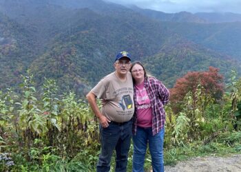 She bounced a $25 check in 2014. ICE tried to deport her.