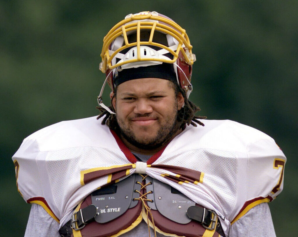 NFL Pro Bowler Tre’ Johnson, dead at 54, found a new calling as a teacher