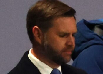 Vance Brutally Booed and Snubbed on World’s Biggest Stage