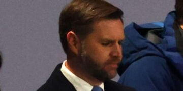 Vance Brutally Booed and Snubbed on World’s Biggest Stage