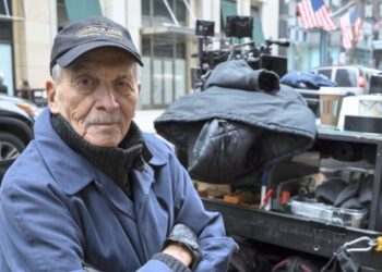 David Yarnell, Emmy-Nominated Producer of ‘Joe Bob’s Drive-In Theater,’ Dies at 96