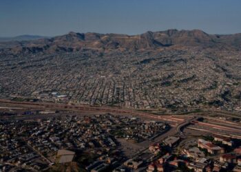 Breakdown between Pentagon, FAA led to flight stoppage, officials say