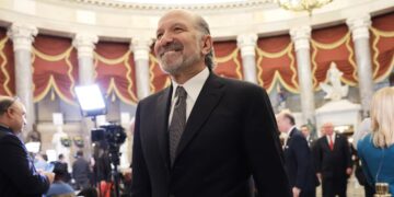 Lutnick’s Shouting and Grandstanding Is P***ing Off Insiders