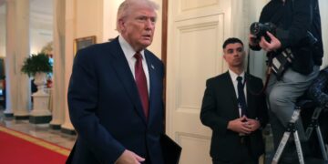 Trump, 79, Smears Makeup on Decaying Hand