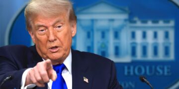 Opinion: Why Trump’s Tariff Meltdowns Play Right Into SCOTUS’ Hands