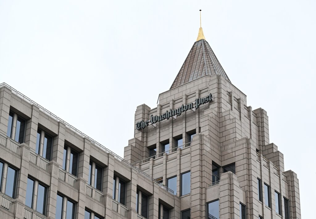 Judge says government may not search devices seized from Post reporter