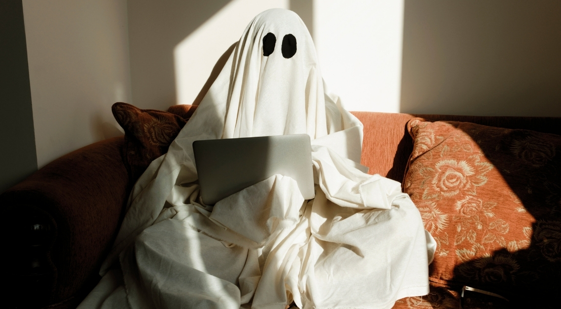 The 6 Zodiac Signs Most Likely to Ghost You, Ranked