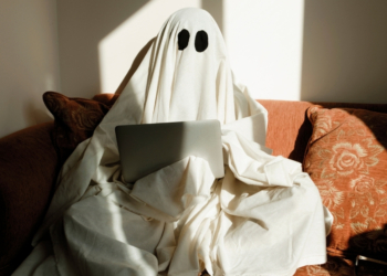 The 6 Zodiac Signs Most Likely to Ghost You, Ranked