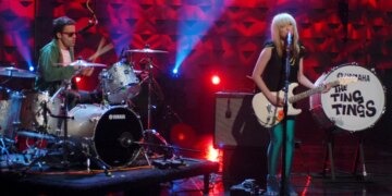 How a String of Rejections Led to This 2007 Pop One-Hit Wonder (That Will Be Stuck in Your Head for the Rest of the Day)