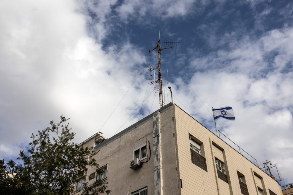 Israel’s government wants to pull the plug on its own military radio