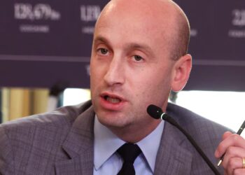 Stephen Miller Loses It at Kaitlan Collins Over SOTU Post