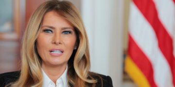 MAGA Melts Down Over ‘Ghoul’ Reporter’s Melania Question