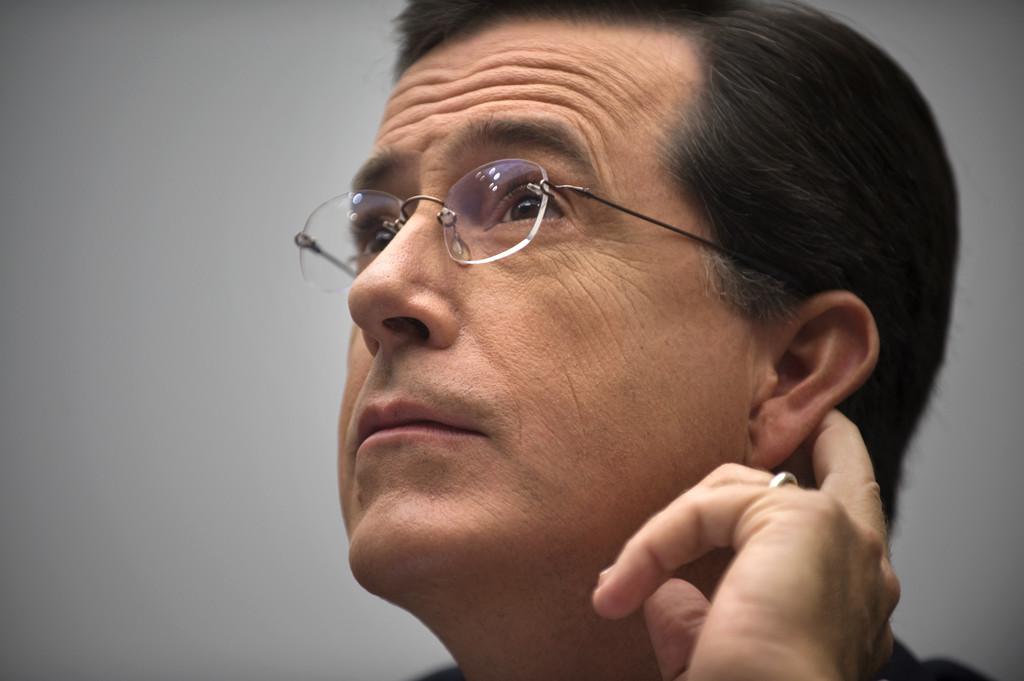 Stephen Colbert says CBS blocked interview with Texas Democrat over FCC concerns