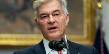 Oz Offers Forceful Call for Vaccination as Measles Becomes More Dire