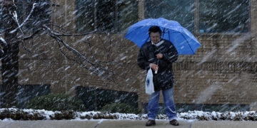 Powerful coastal storm to bring snow, wind to D.C. area; worst Sunday night