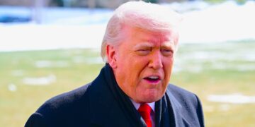 Trump Demands New Official Portrait While First Stays Secret