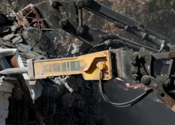 Trump dumping East Wing debris in local park as part of grandiose plan shrouded in secrecy