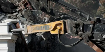 Trump dumping East Wing debris in local park as part of grandiose plan shrouded in secrecy