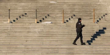 New details emerge after man in tactical gear rushes Capitol with loaded shotgun