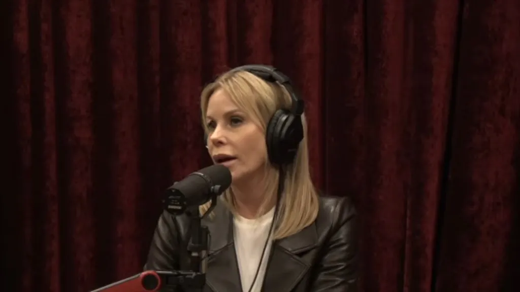 Cheryl Hines on Joe Rogan's podcast.