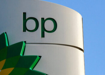 BP Suspends Share Buybacks as Profit Slumps