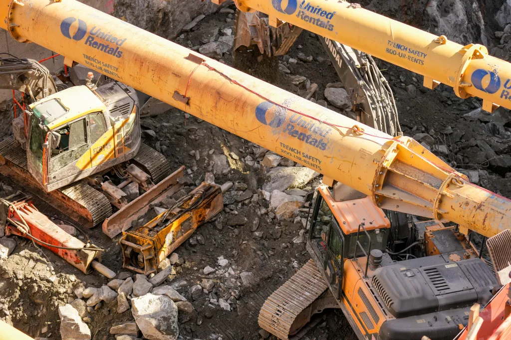 The Manhattan Tunnel Project is under construction as part of the Gateway Program.